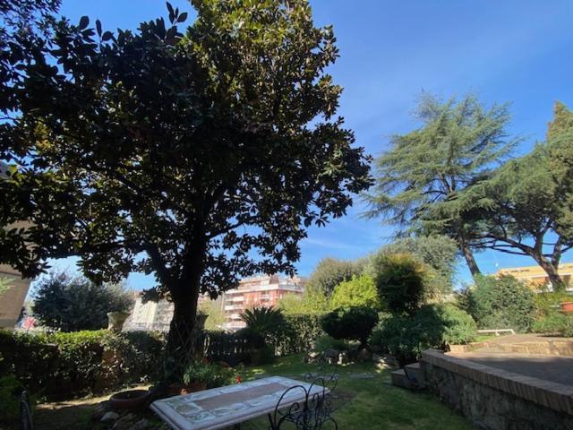 Garden Apartment Rom